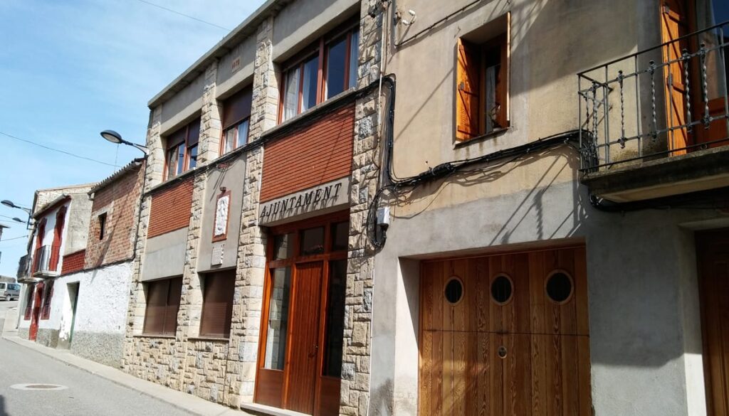 Montmaneu ampliarà i reformarà el seu ajuntament