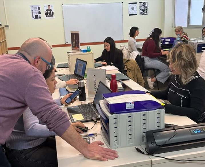 Igualada Ocupació impulsa una nova edició del curs de gestió administrativa amb una metodologia d’empresa simulada