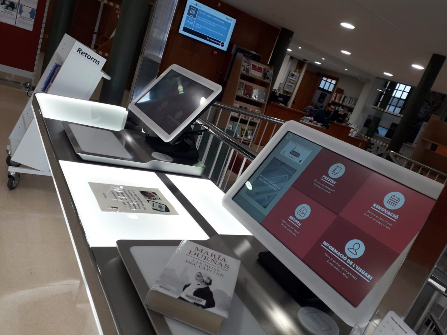 La Biblioteca d’Igualada inicia el seu 20è aniversari estrenant el servei d’autopréstec