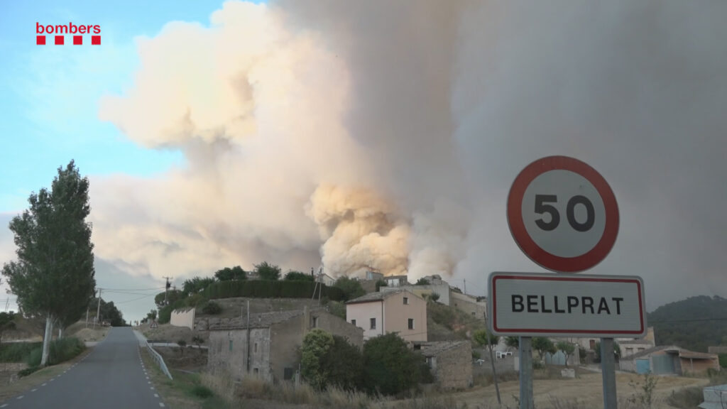 La Generalitat demana ajuda a l’Estat per combatre l’incendi de la Conca de Barberà i l’Anoia