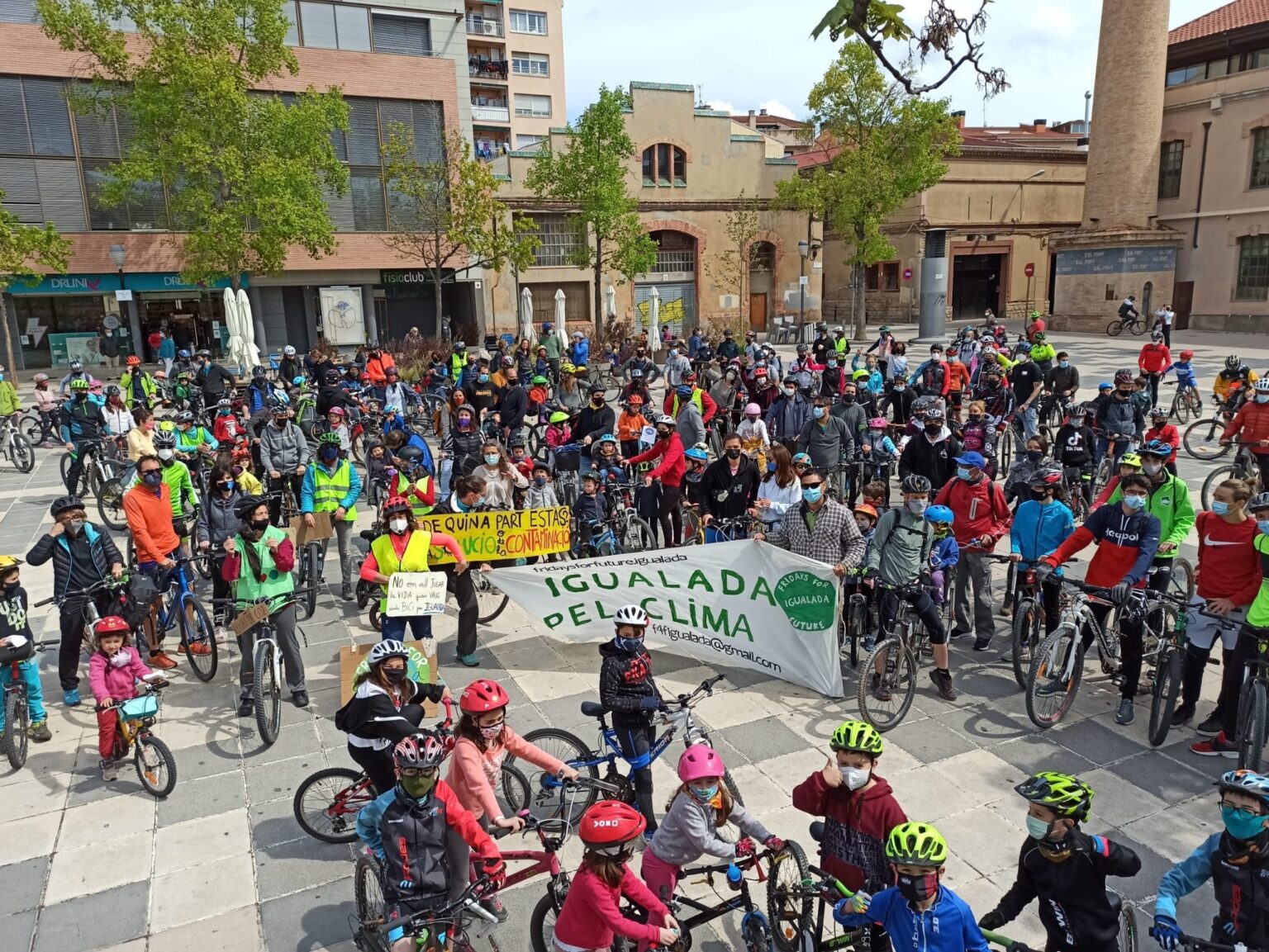 La sisena bicicletada reivindicativa d’Igualada aplega més de 200 participants
