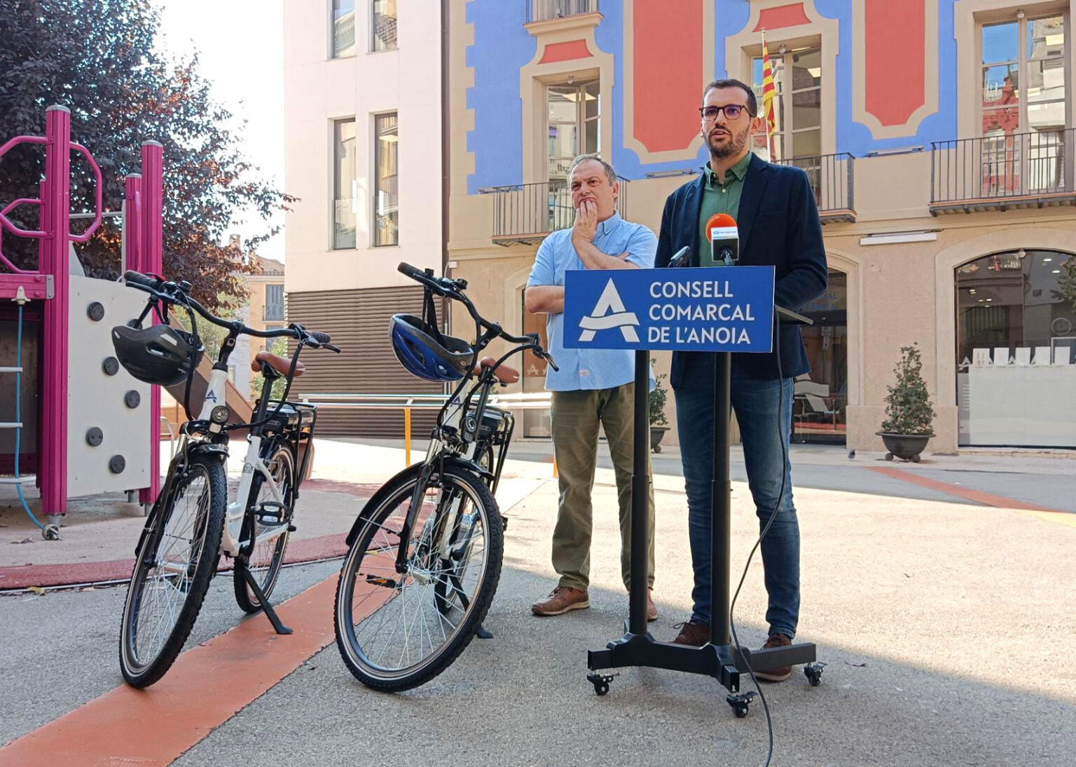 El Consell Comarcal de l’Anoia incorpora dues bicicletes elèctriques per promoure la mobilitat sostenible del seu personal
