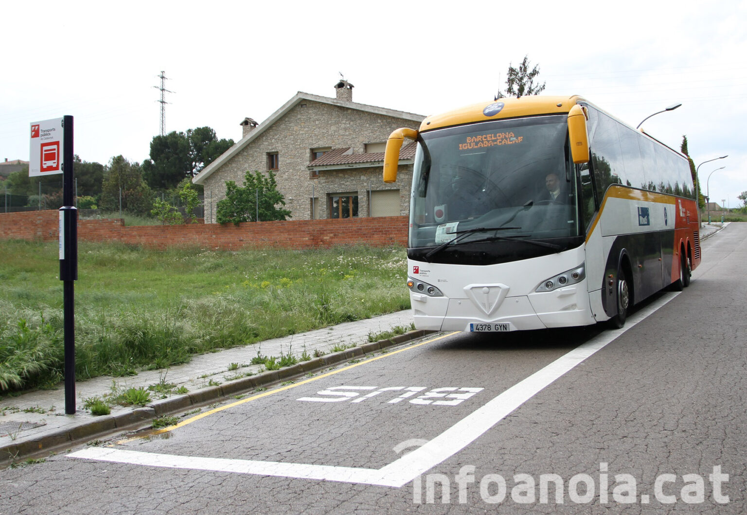 El barri de Sesoliveres d’Igualada estrena dues noves parades de bus interurbà