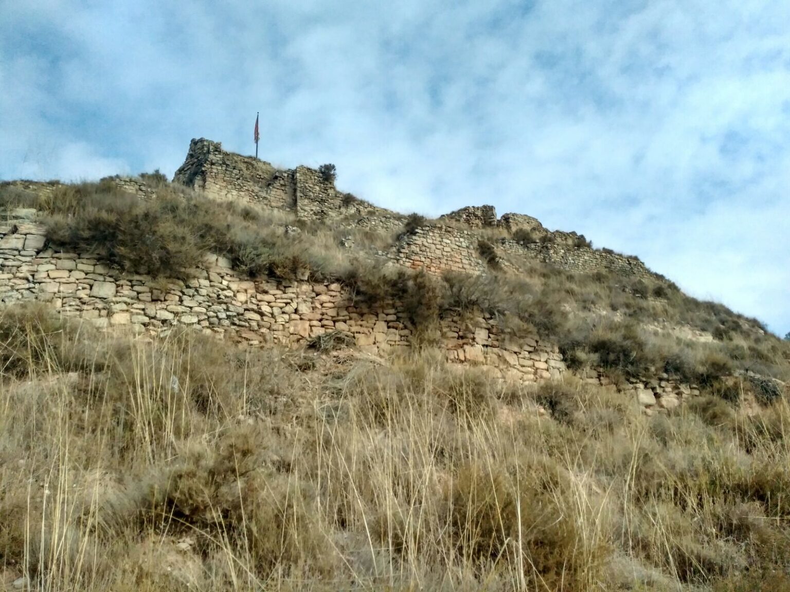 Comencen els treballs per consolidar i fer accessible el castell de Jorba