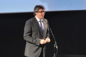 Carles Puigdemont ha inaugurat el cinema de l'Ateneu