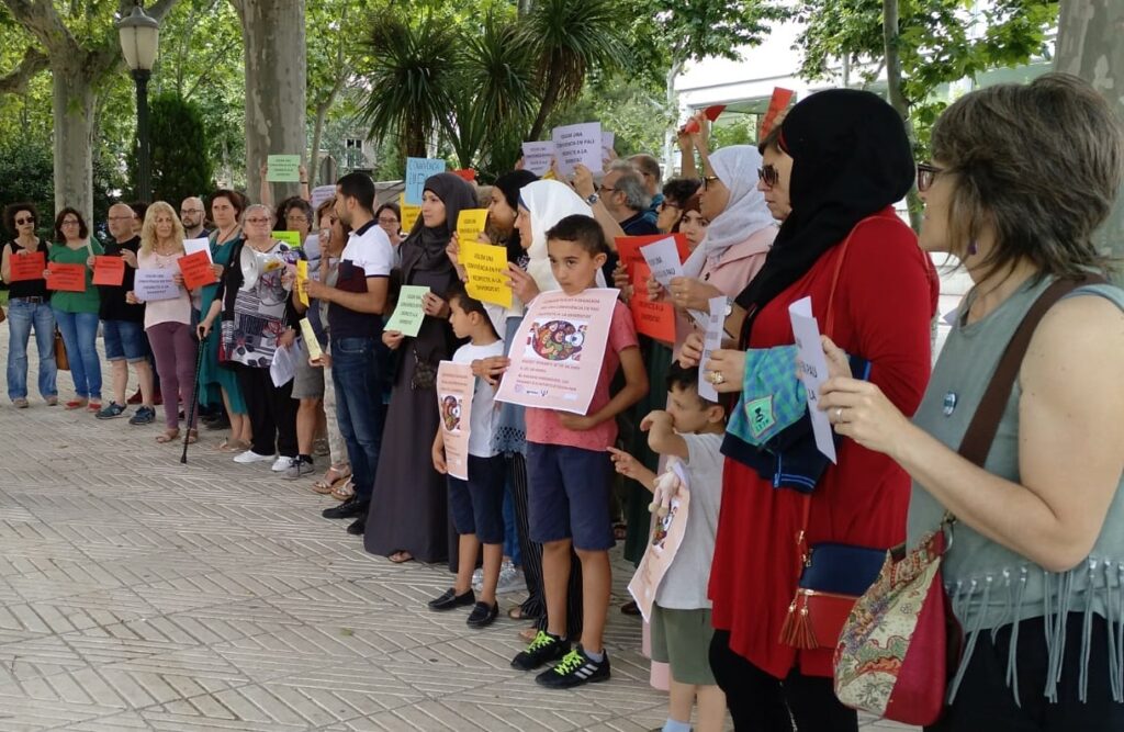 Concentració per la convivència a Igualada