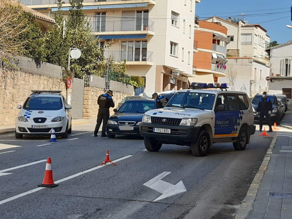 La Generalitat confinarà els municipis durant el cap de setmana i tanca extraescolars, teatres i concerts