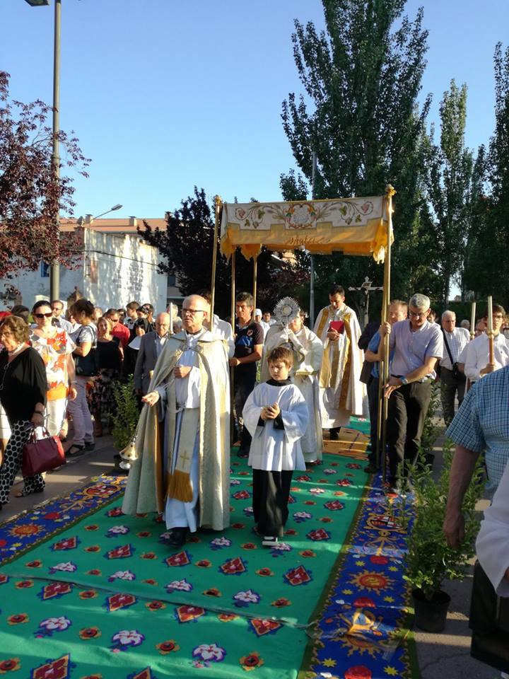 Diumenge, festa i processó del Corpus Christi a Igualada