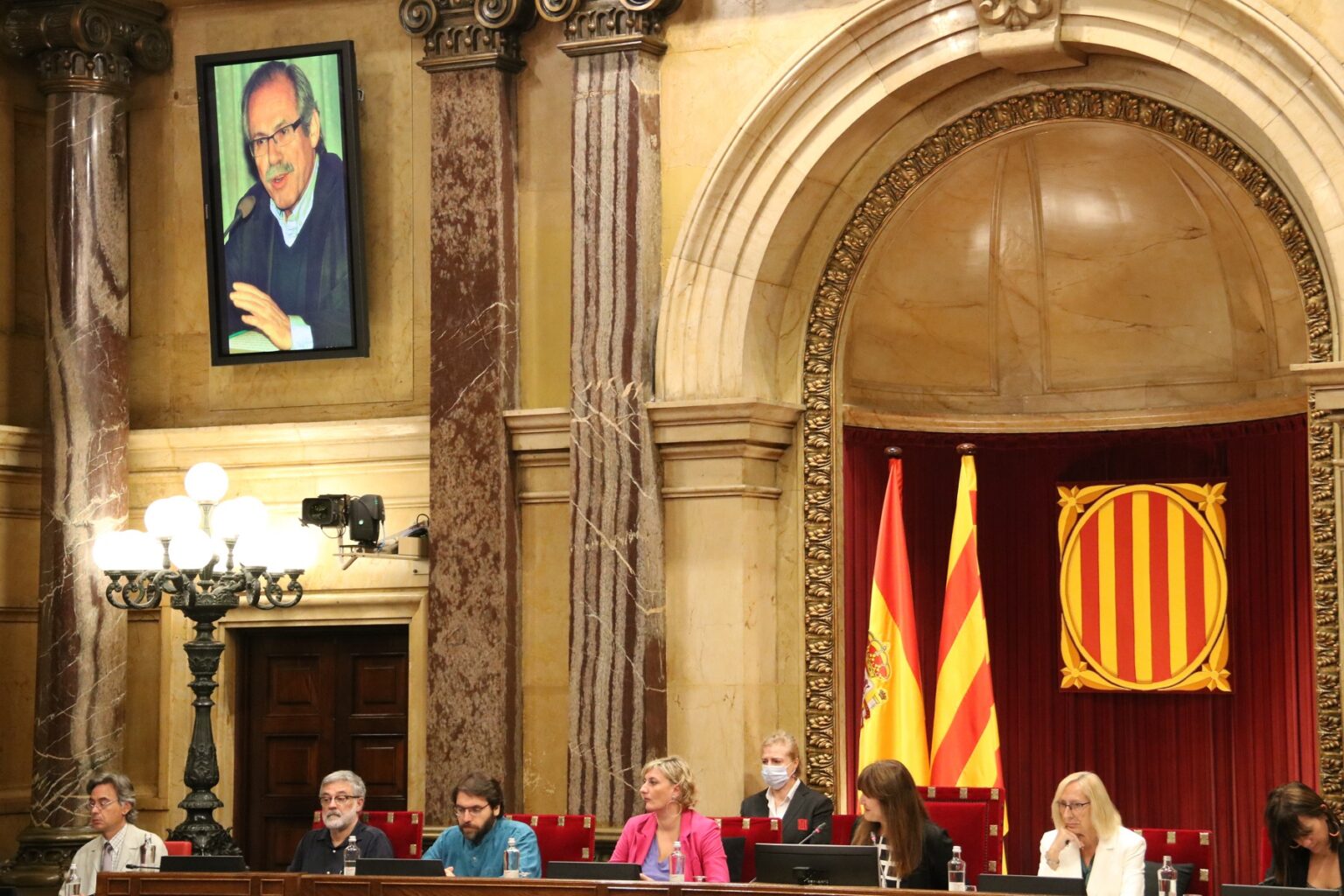 El Parlament homenatja l’exdiputat igualadí Antoni Dalmau