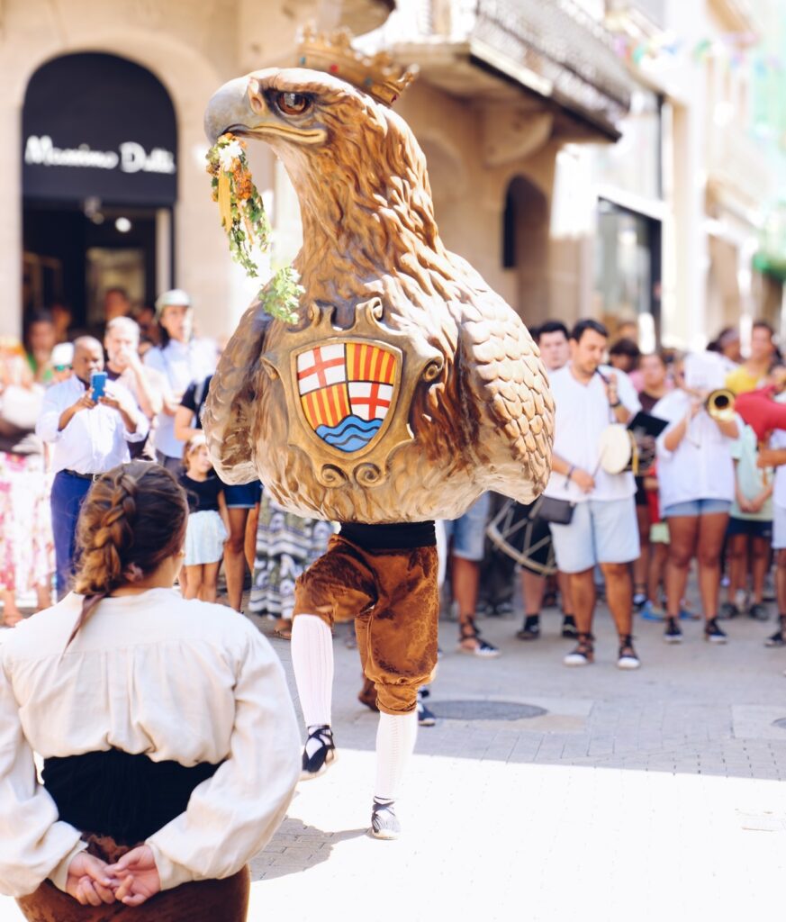 La FESTHI celebra l’alta participació a la Festa Major però lamenta «el poc suport institucional»