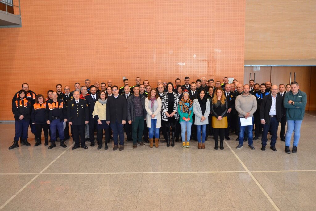 Vilanova del Camí reconeix als cossos de seguretat en la Festa del Patró de la Policia Local