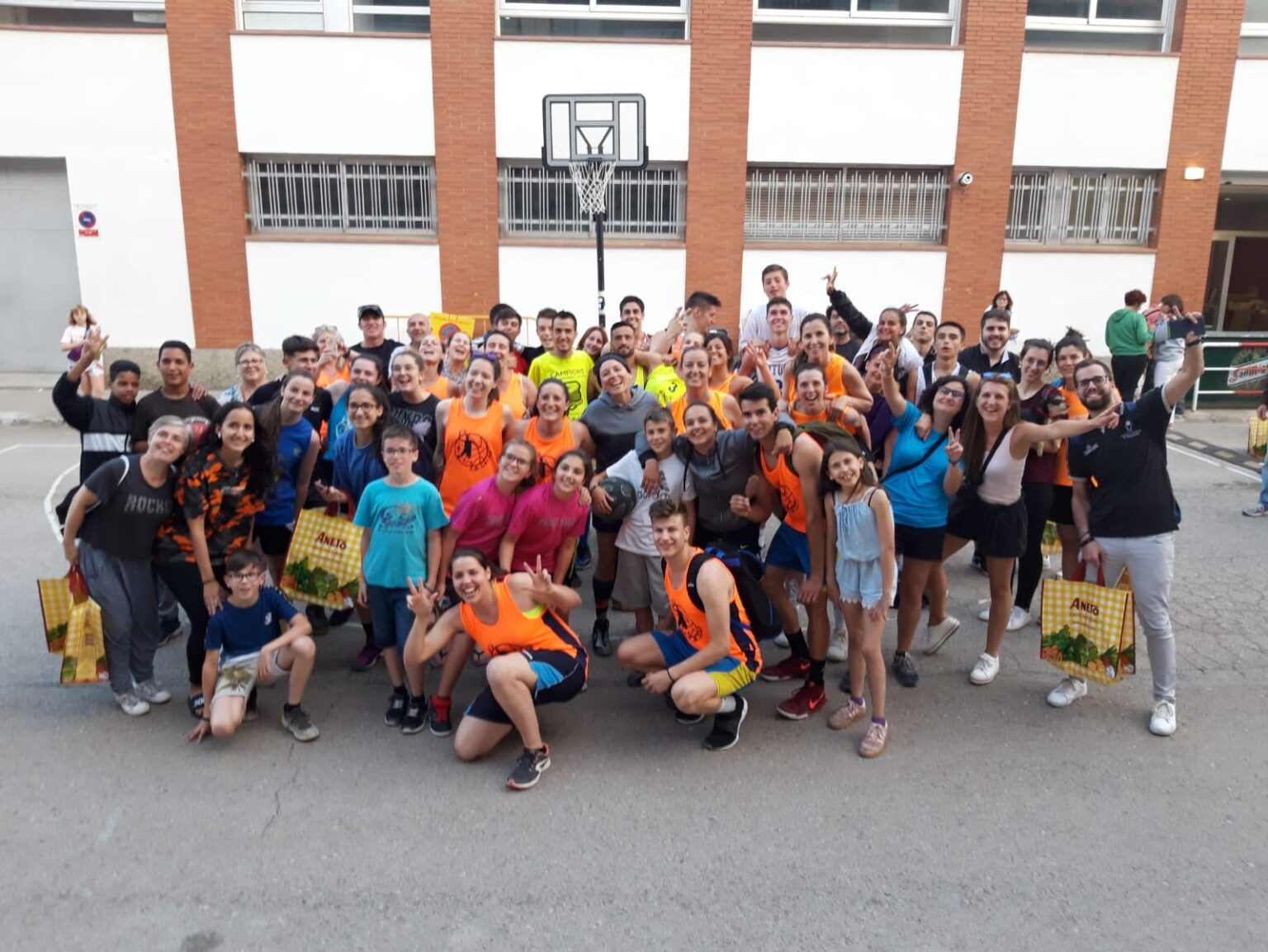 El 3×3 de bàsquet de Calaf que bat rècord de participants