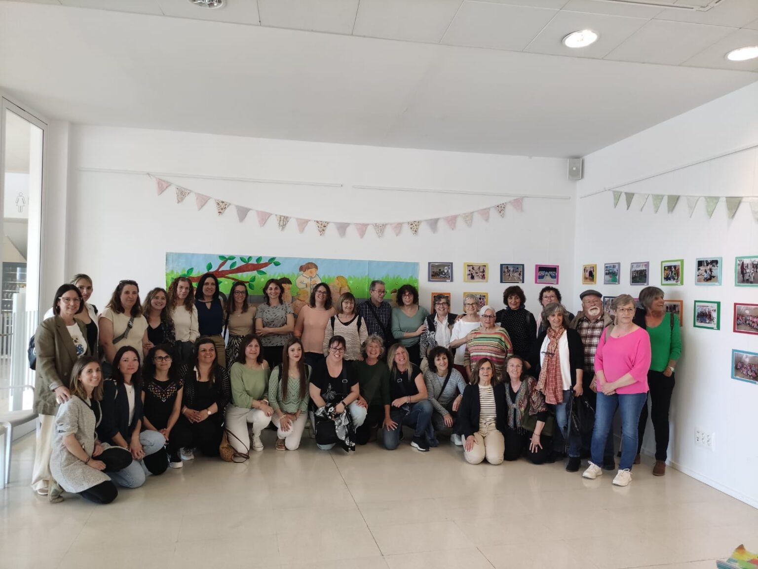 La llar d’infants Santa Anna de Montbui celebra 50 anys reunint a les seves educadores