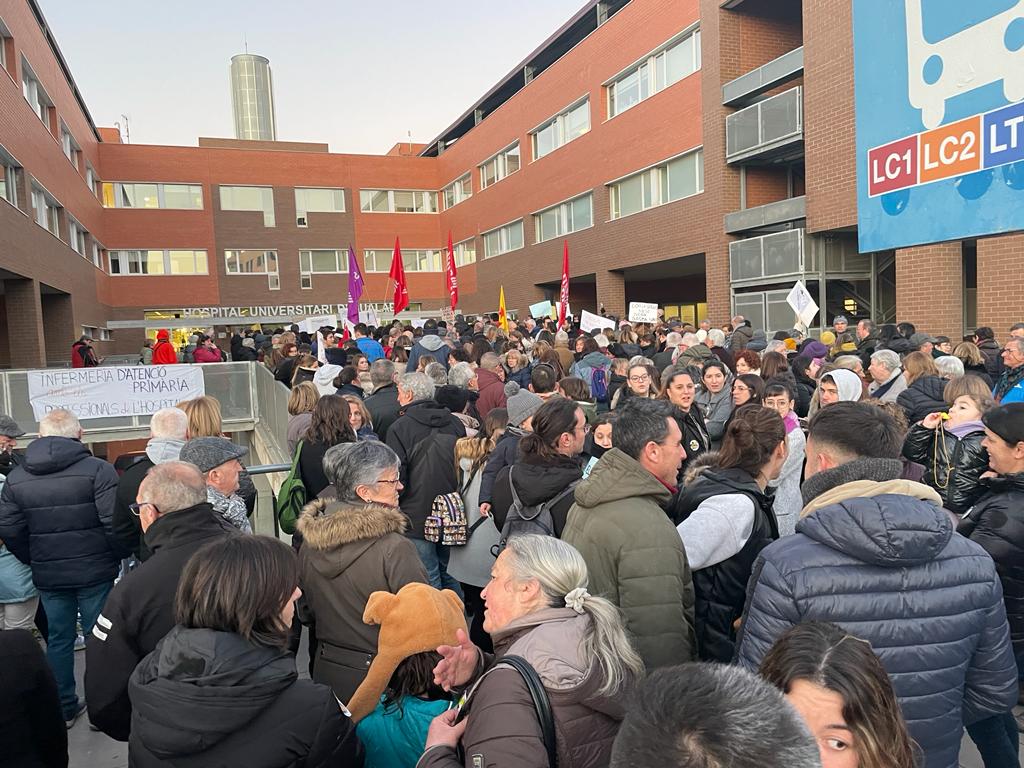 L’Ajuntament d’Igualada aprova una moció en suport al personal sanitari de l’Hospital