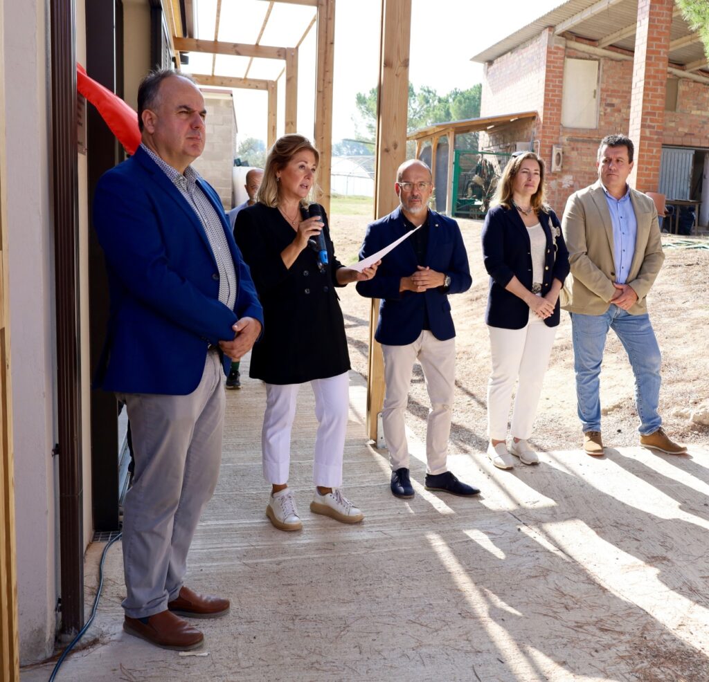 La Fundació Gandhi inaugura les seves noves instal·lacions a la Torre de Claramunt