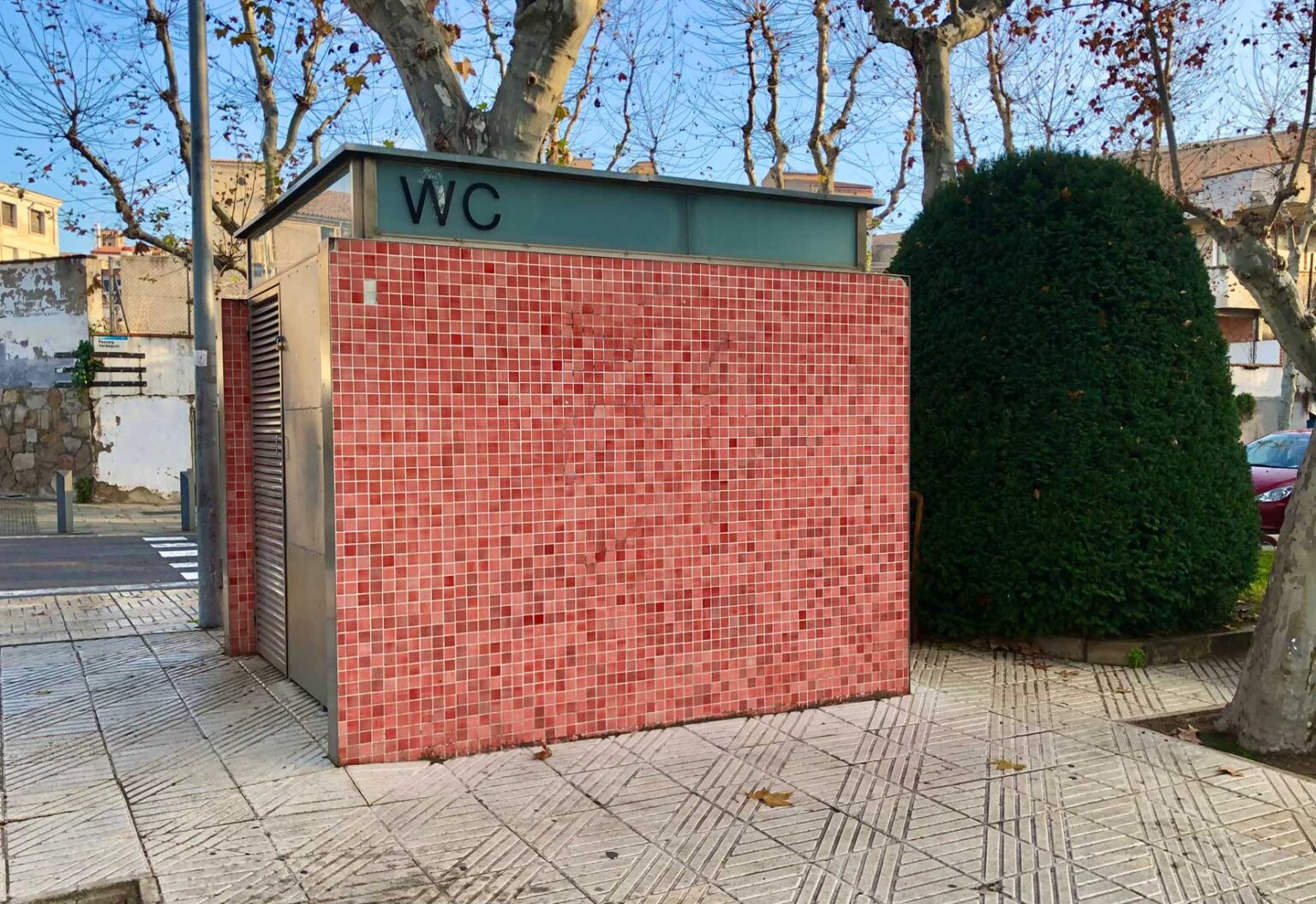 Igualada Som-hi demana que s’obrin els lavabos públics del Passeig