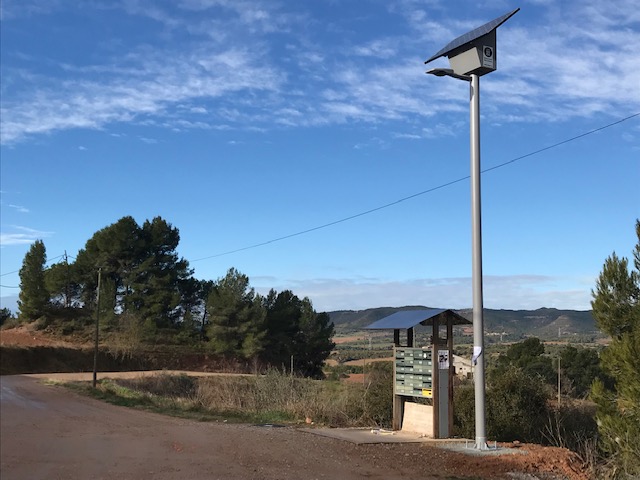 Òdena instal·la nous fanals al conjunt de bústies de les masies