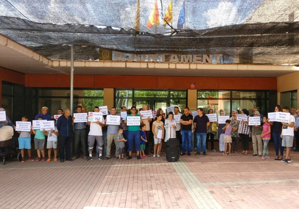 La comunitat musulmana dels Hostalets de Pierola condemna els atemptats