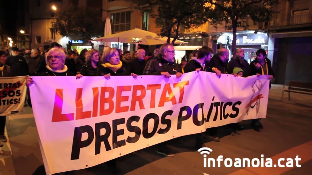 Multitudinari clam a Igualada per la llibertat dels presos polítics