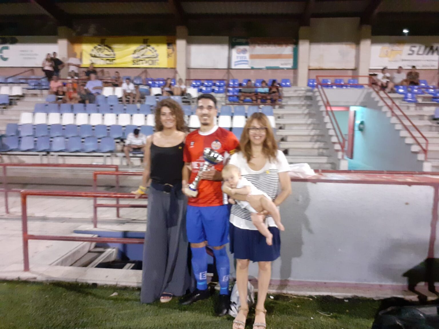 La UD Montserrat guanya el Memorial Drs Botet de la Festa Major d’Igualada