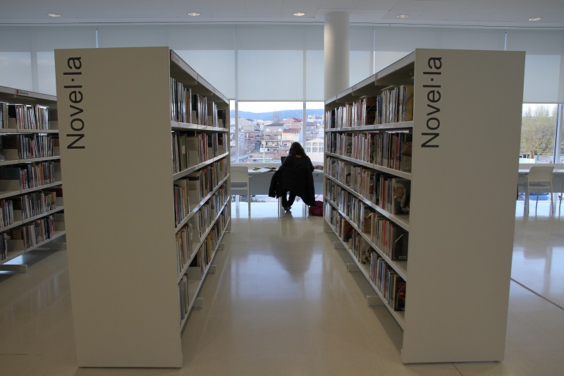 La biblioteca Mont-Àgora tanca el 2021 amb més de 15.000 visites