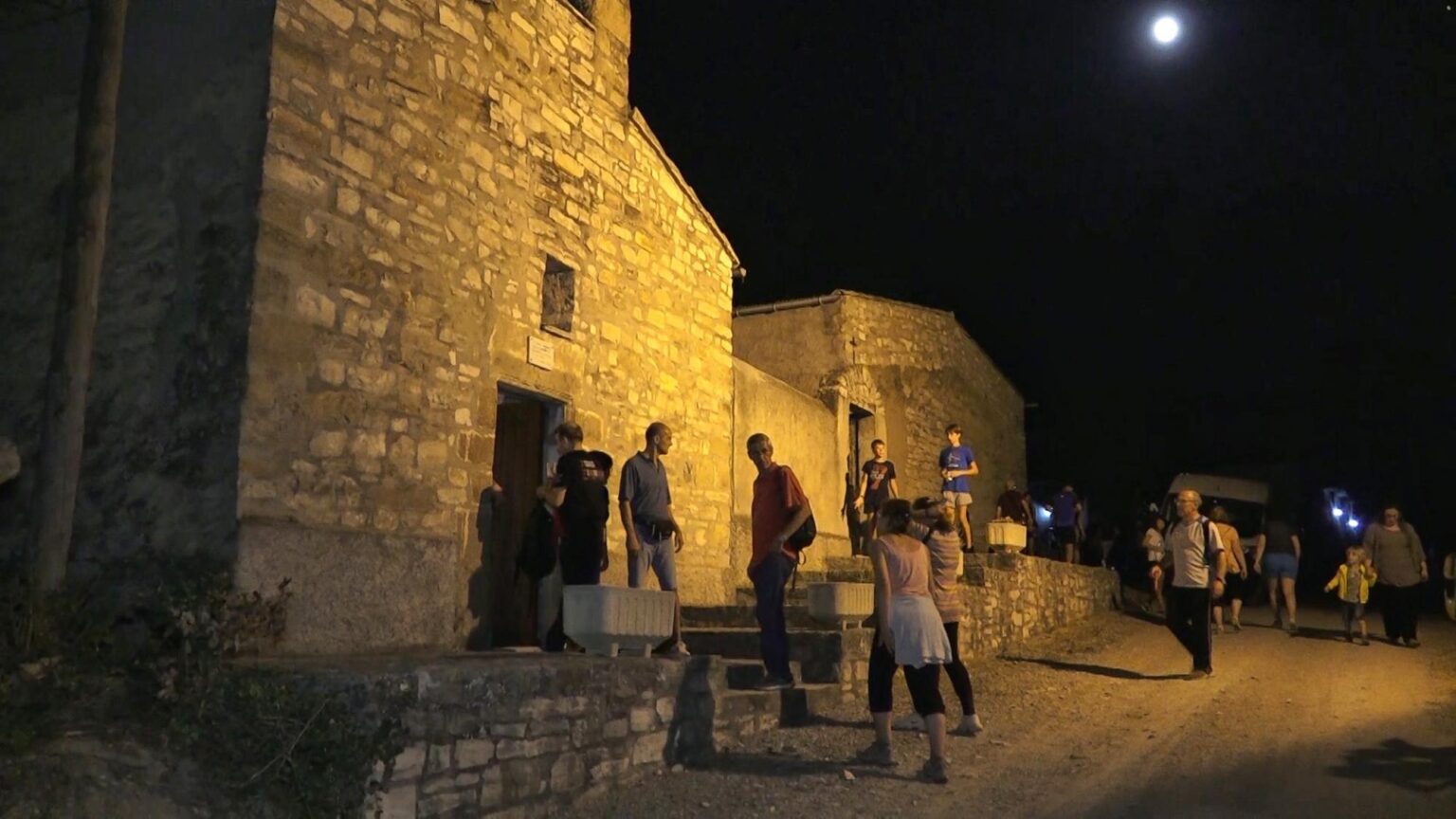 Passejada nocturna a Argençola amb concert de Damià Olivella
