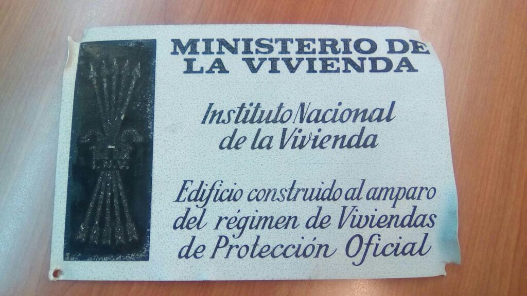 Acabar amb la simbologia feixista és una obligació, no un debat