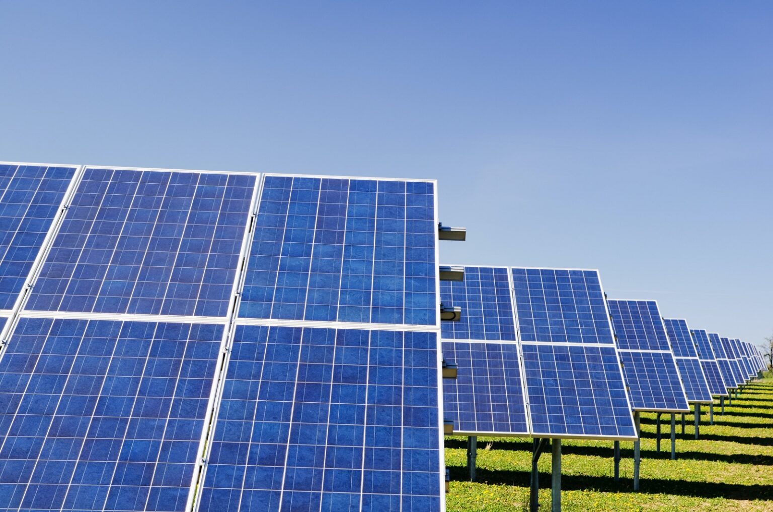 Front comú d’alcaldes, plataformes i veïns de l’Anoia davant «l’allau» de projectes d’energies renovables