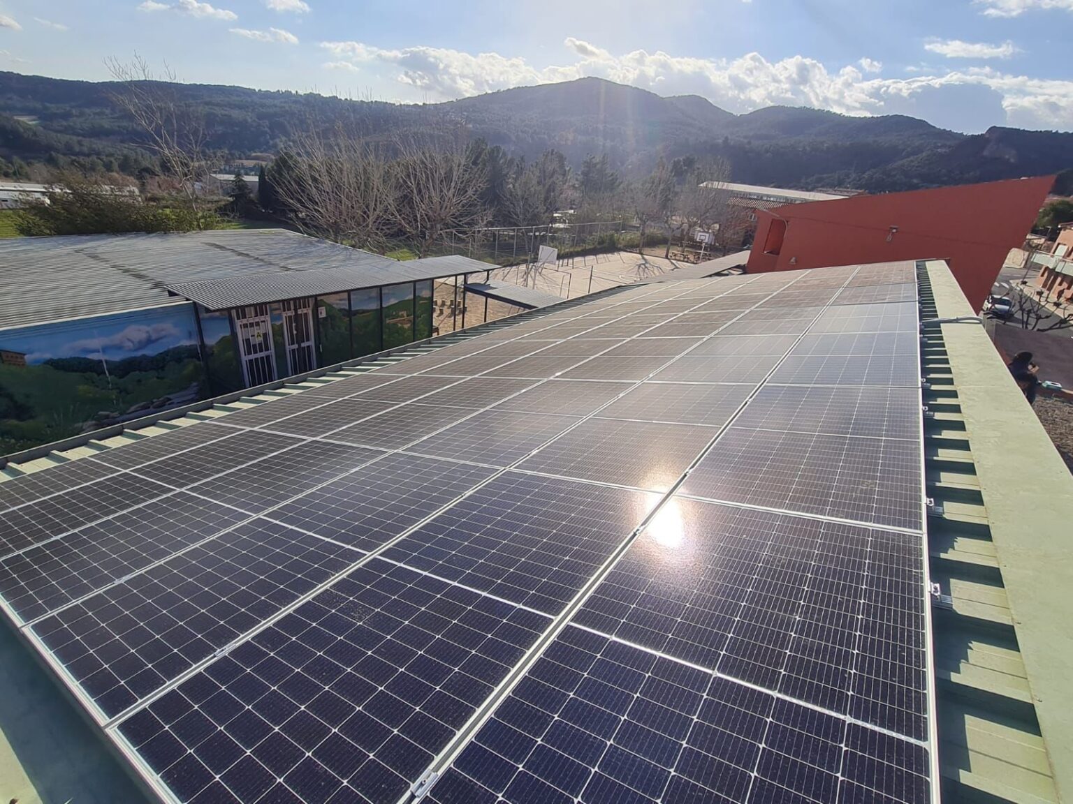 Som Energia Anoia donarà instal·lacions fotovoltaiques gratuïtes a dues entitats sense ànim de lucre
