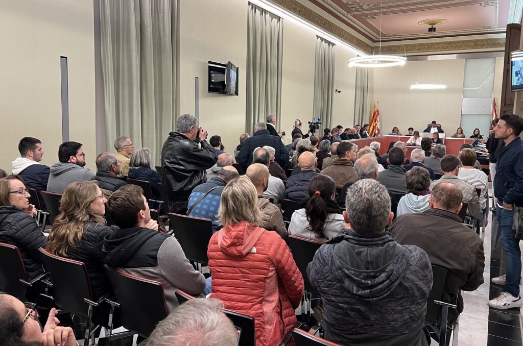 Poble Actiu atribueix la pujada d’impostos a ‘la mala gestió del govern Castells’