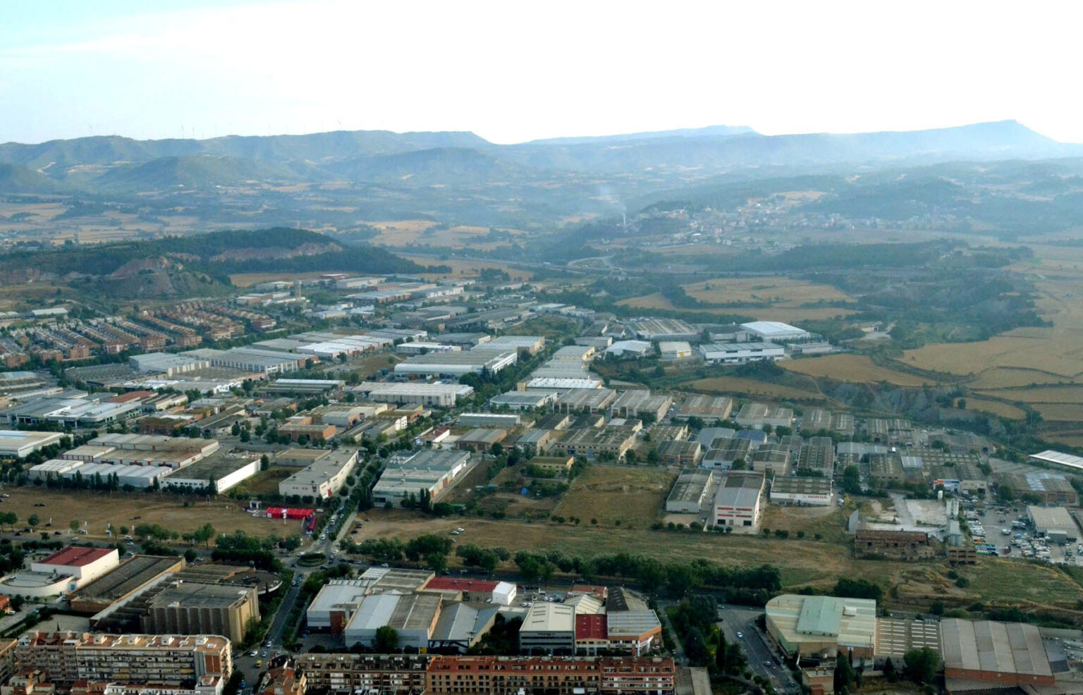 La fibra òptica d’Iguana arriba a tot el polígon industrial de Les Comes