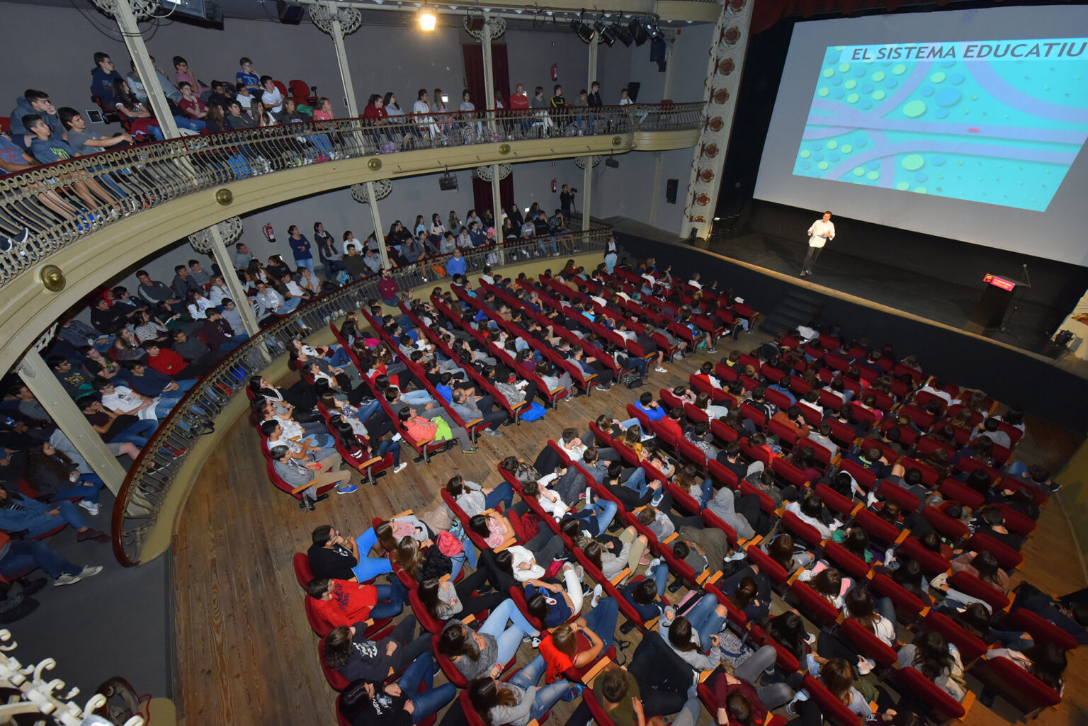 Més de 460 alumnes de 4t d’ESO omplen l’Ateneu en el segon ‘Prepara’t Jove’