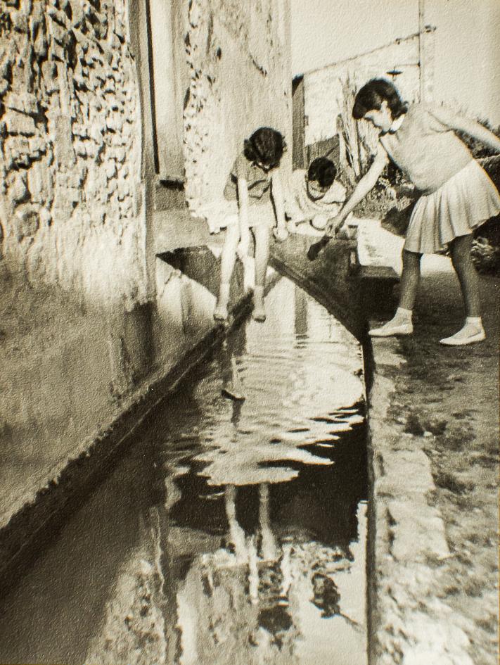 Crida per recollir material documental sobre el barri del Rec