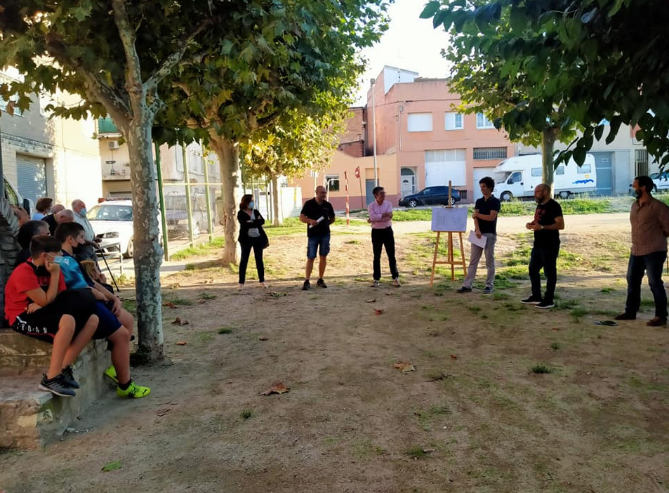 L’ajuntament de Montbui exposa als veïns el projecte de reforma de la Plaça de la Unió