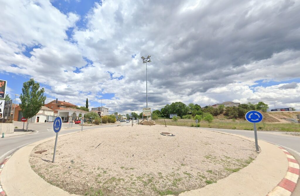 La rotonda de la Masia, tallada per obres aquest dissabte