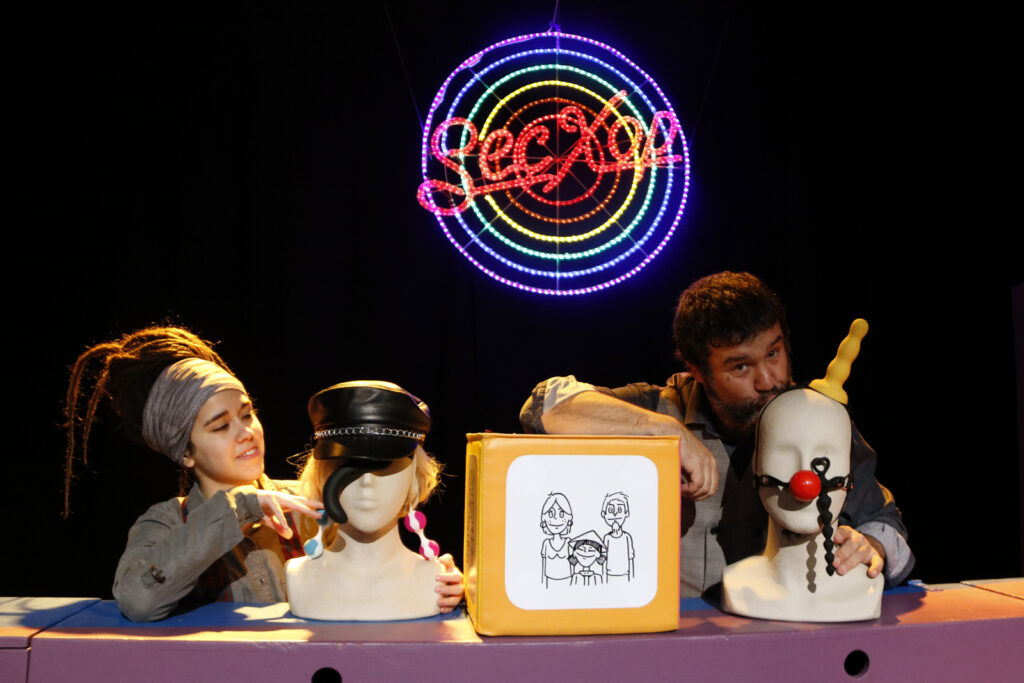 El respecte per la diversitat afectiva i sexual arriba al teatre infantil de la mà de la companyia De Parranda