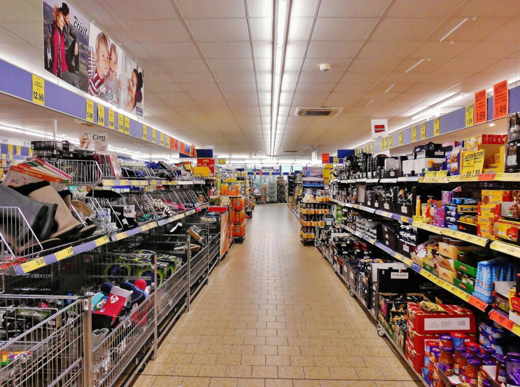 Creu Roja Anoia prepara una formació per treballar en supermercats