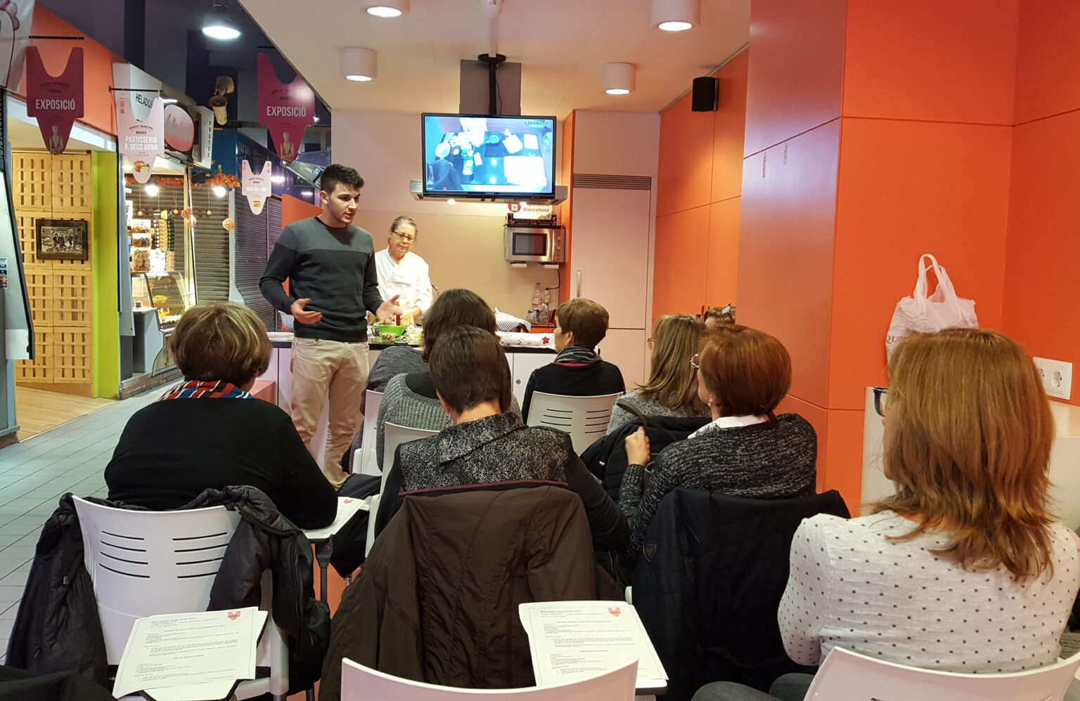 Nova programació de tallers de cuina al Mercat de la Masuca d’Igualada