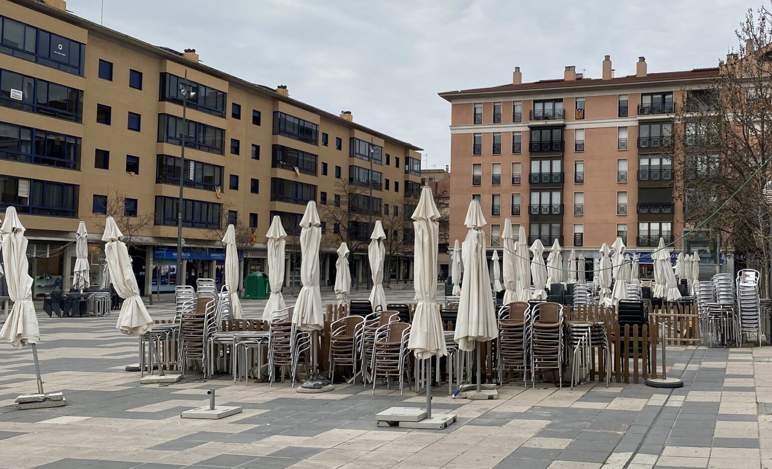 Bars i restaurants de l’Anoia defensen que no són focus de contagi i reclamen ajuts urgents