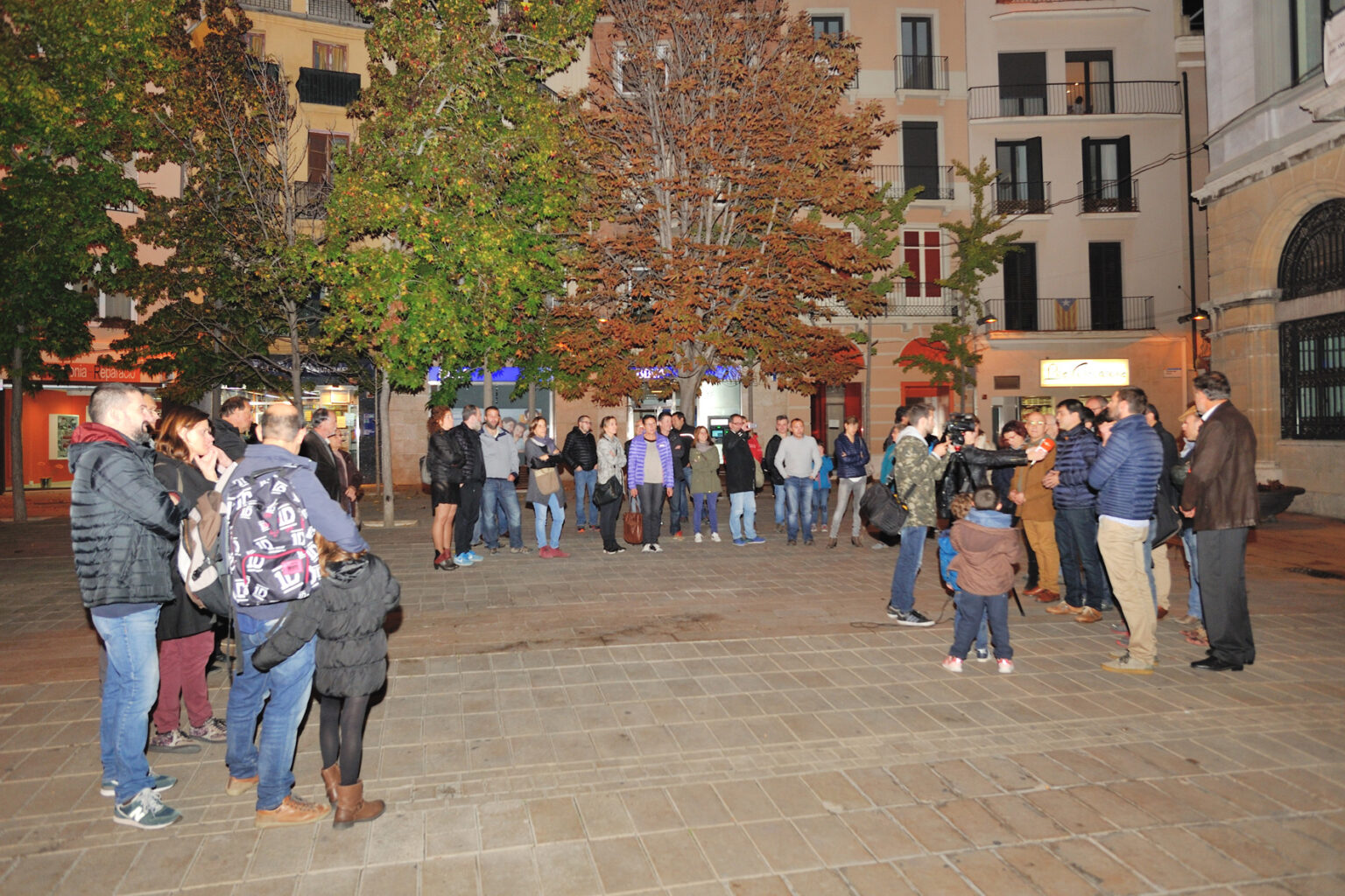 Concentracions a Igualada i Capellades en suport de l’alcaldessa de Berga