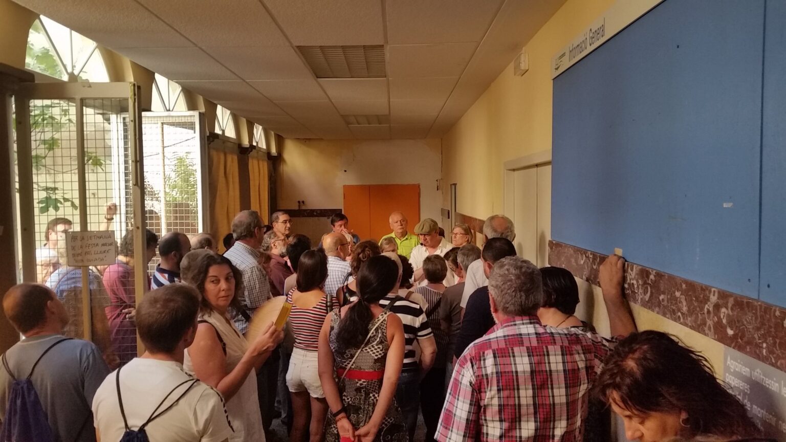Els igualadins s’acomiaden de l’antic Hospital