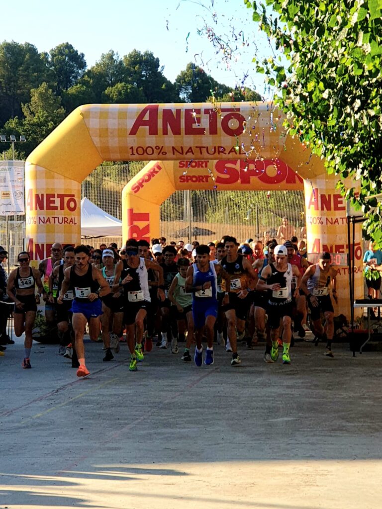 Xavi Tomasa i Anna Noguera, guanyadors del 13è Cross de Carme