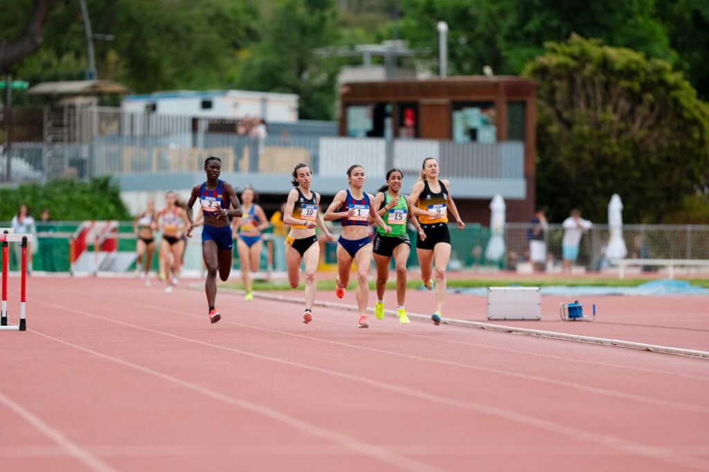 Berta López – CAI – rècord d’Igualada en 800 m.ll. a Manresa