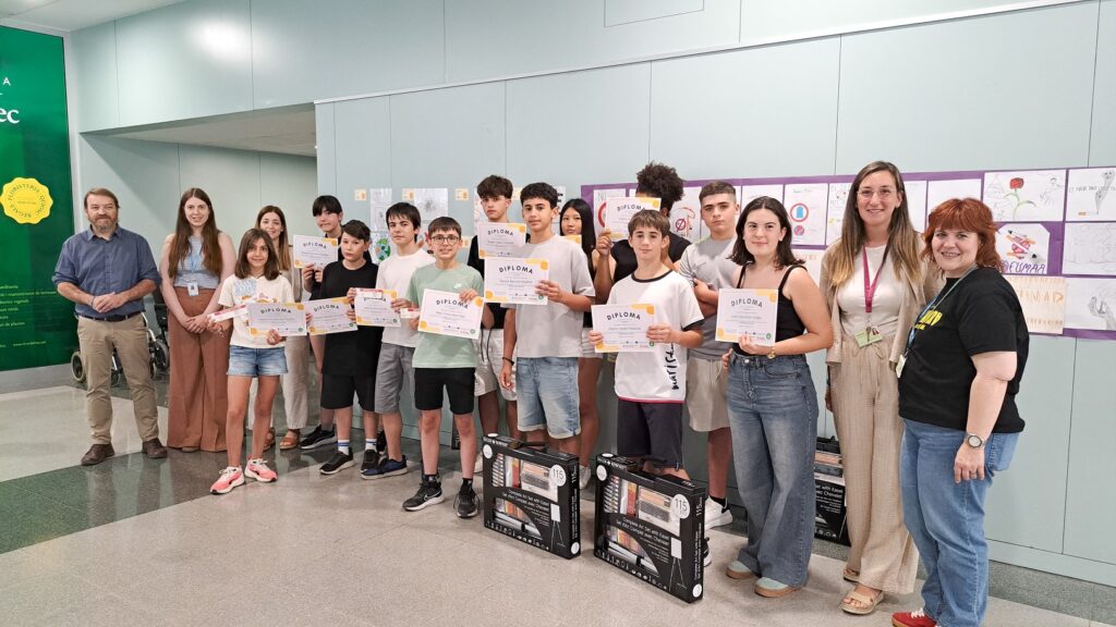 Els equips d’Atenció Primària d’Igualada lliuren els premis del concurs de dibuix i fotografia «Inhala vida»