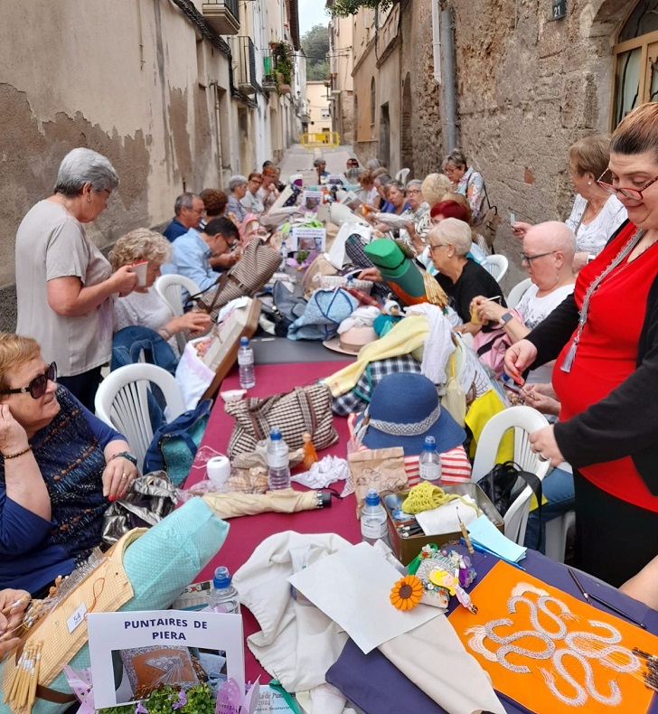 La Pobla de Claramunt reunirà diumenge més d’un centenar de puntaires