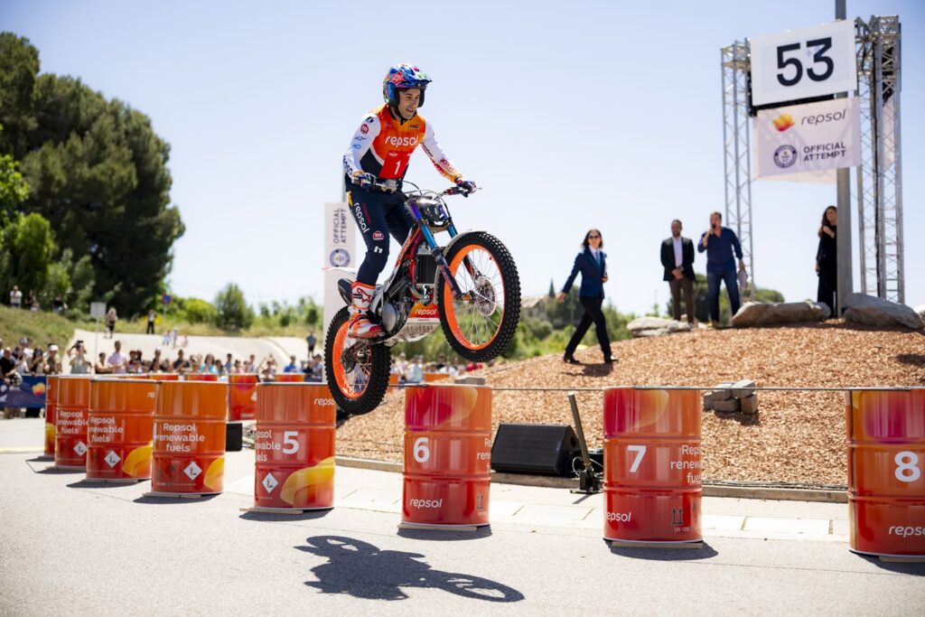 Toni Bou torna a fer història a Piera amb un nou rècord Guinness